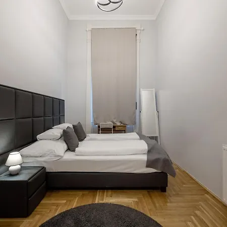 Apartment Prime Time Vaci