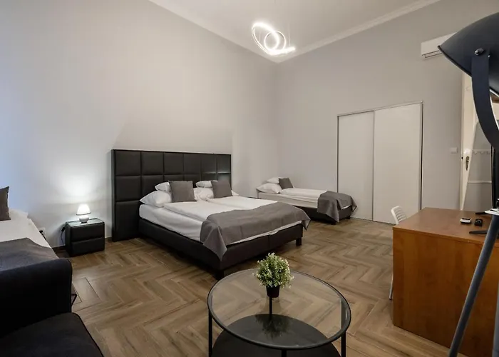 Prime Time Vaci * Будапешт