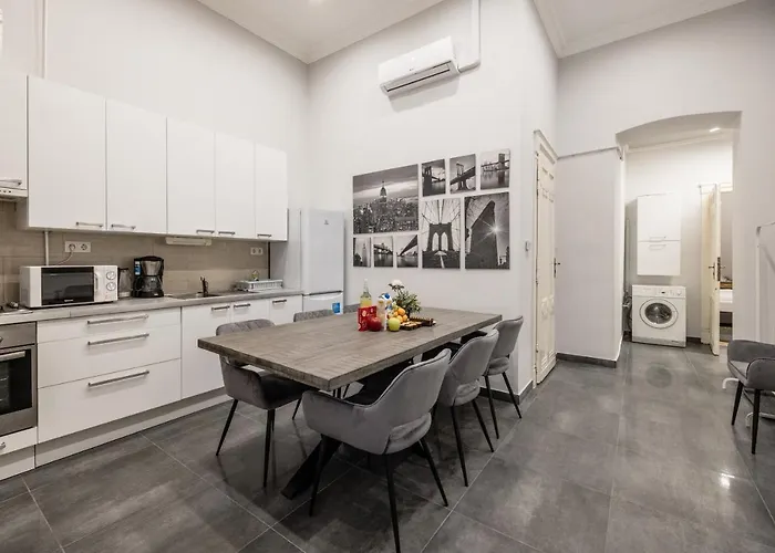 Prime Time Vaci Apartament *